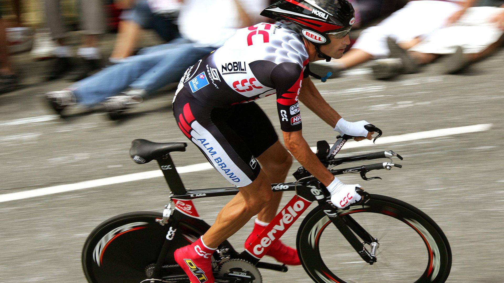 PSG强大阵容令海湾者倍感压力