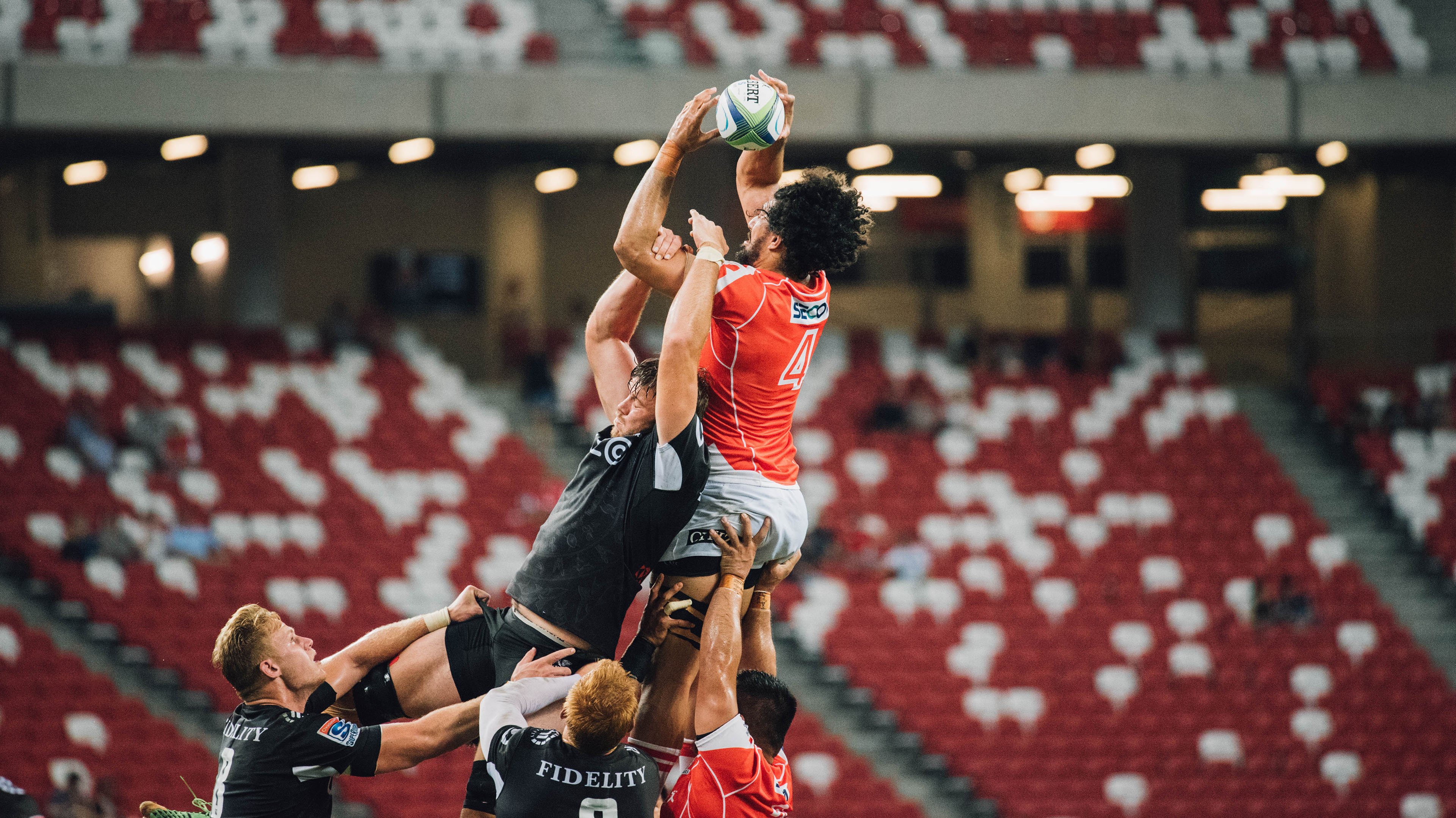 库里回应外界质疑称会继续坚持热爱，库里宣布